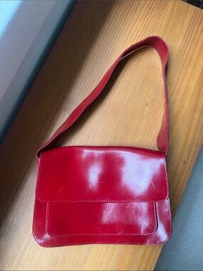 Vintage Red Women's Leather Shoulder Bag Kenneth Cole